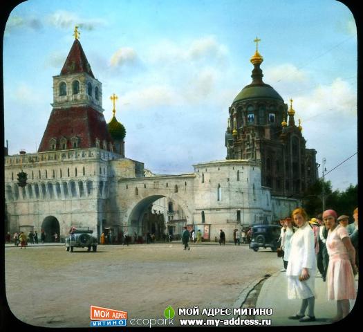Владимирские ворота на Лубянской площади