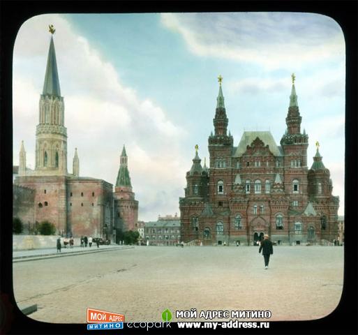 Красная площадь и Государственный Исторический музей (1875-1881) Никольские ворота слева